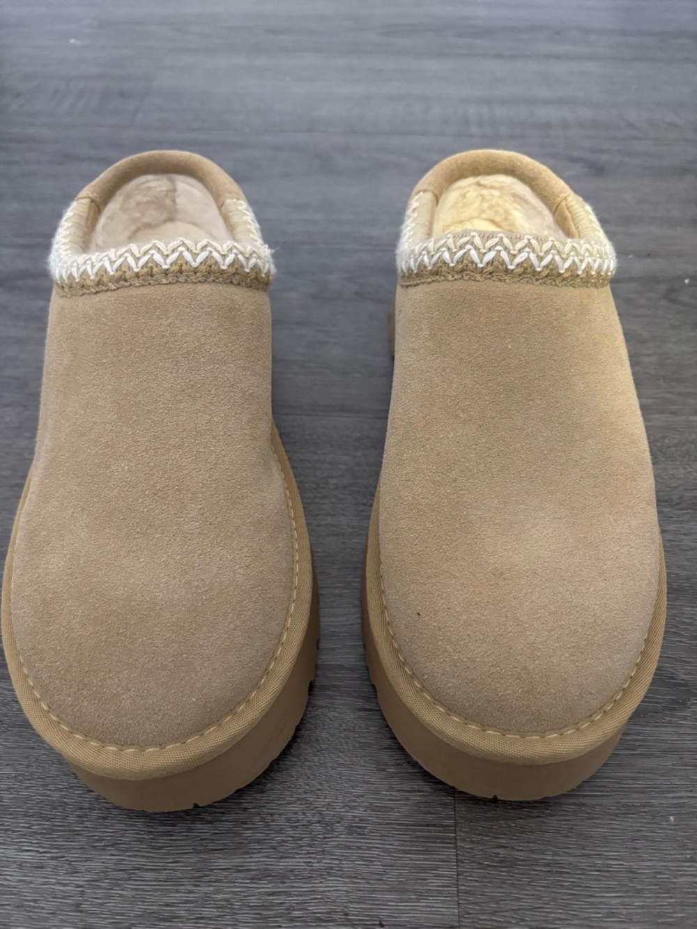 Women’s Cozy Slip-On Suede Mules in Tan